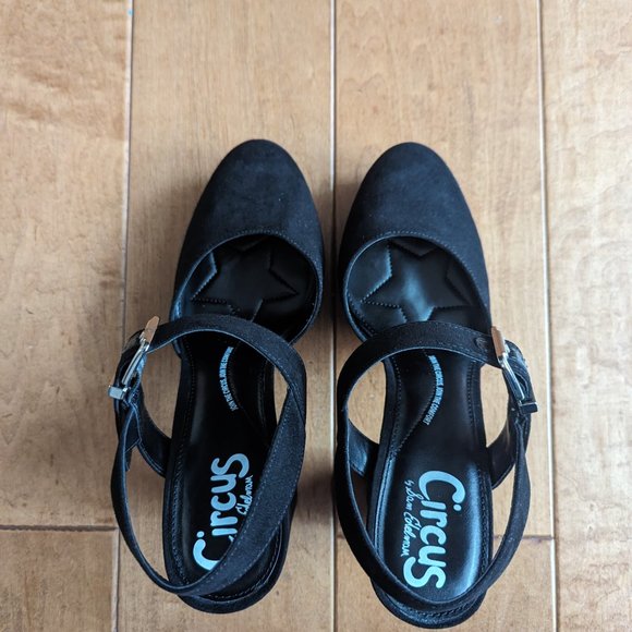 Worn Once - Circus by Sam Edelman, Black 'Daniela' Sandals - Picture 3 of 6